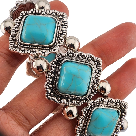 Howlite Turquoise Stretchable Bracelet Bohemian Tribal Ethnic Silver - Picture 5 of 5